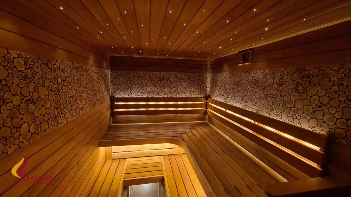 Kadiķa ielaidums pirts sienā